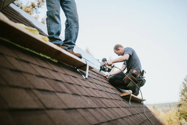 Best Flat Roof Repair Services  in Richfield, WI